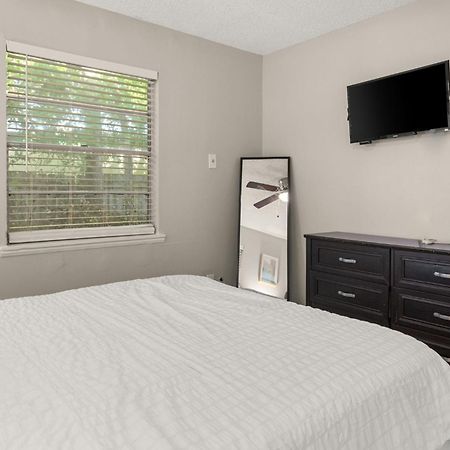 סן אנטוניו Cozy 3 Bedroom With Hot Tub 2 Min Away From Lackland מראה חיצוני תמונה