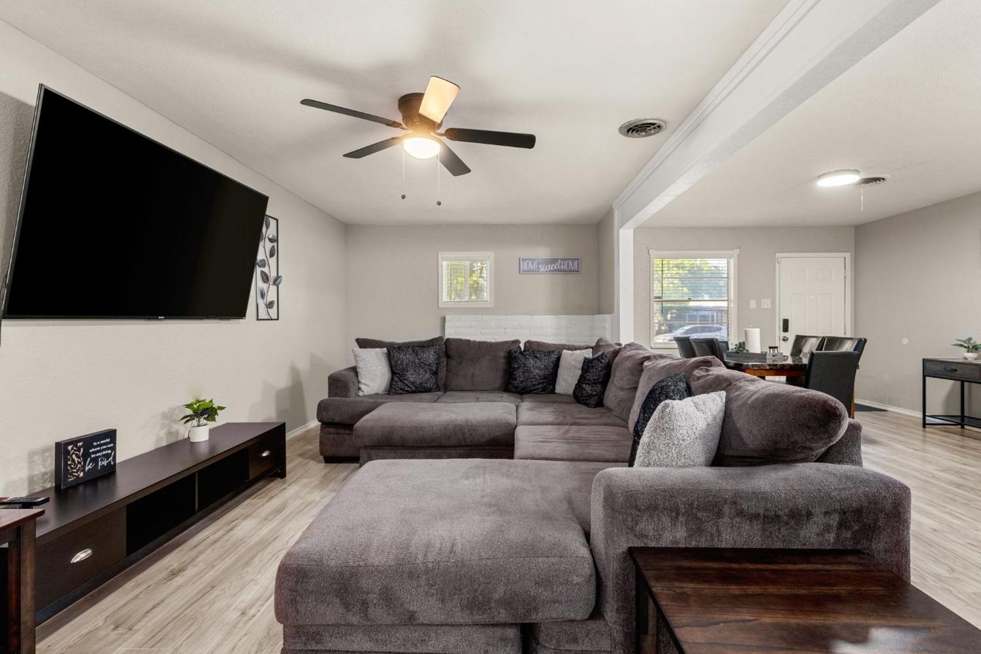 סן אנטוניו Cozy 3 Bedroom With Hot Tub 2 Min Away From Lackland מראה חיצוני תמונה